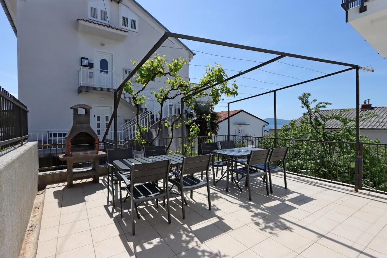 Apartments And Rooms With Parking Space Selce, Crikvenica - 2362 Exterior photo