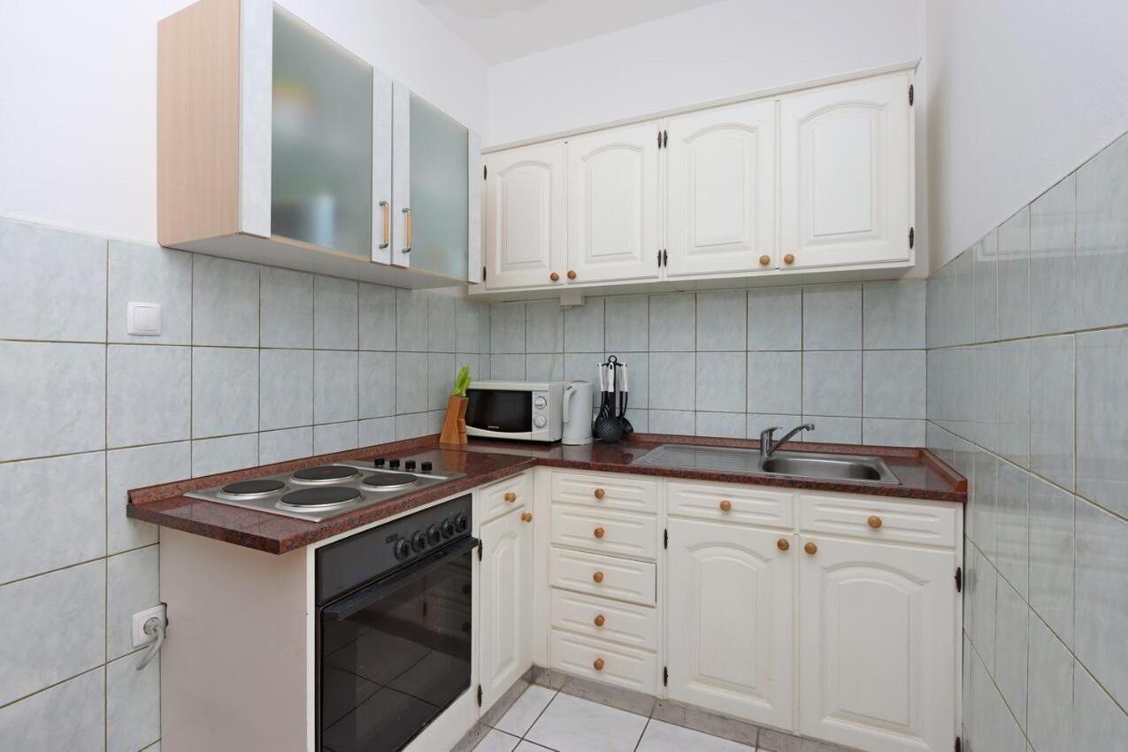 Apartments And Rooms With Parking Space Selce, Crikvenica - 2362 Exterior photo